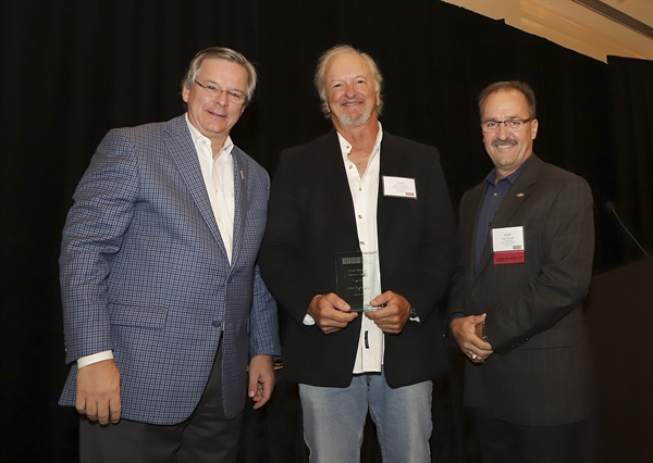 KPUB Past Chairman Receives Prestigious Statewide Utility Service Award
